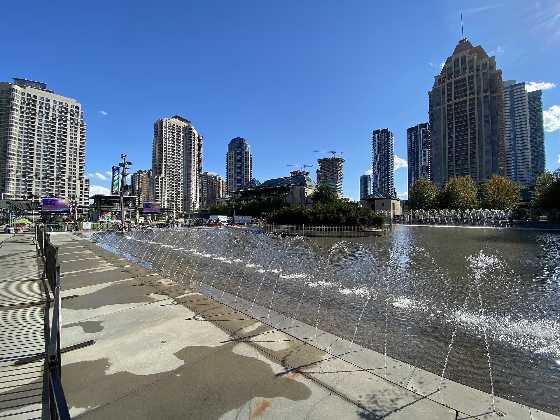 Mississauga photo 2